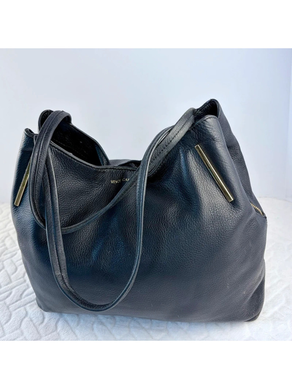 Vince Camuto leather tote Black with Gold hardware Minimalist Classic - Picture 4 of 12